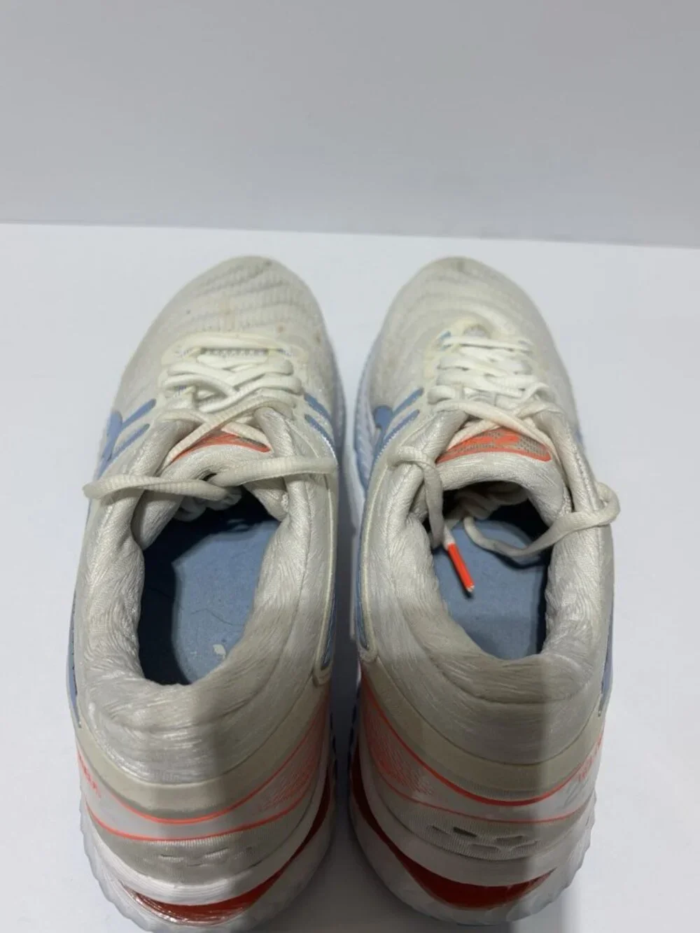 Asics Women’s Gel-Nimbus 22 White Running Shoes, Size 9 M